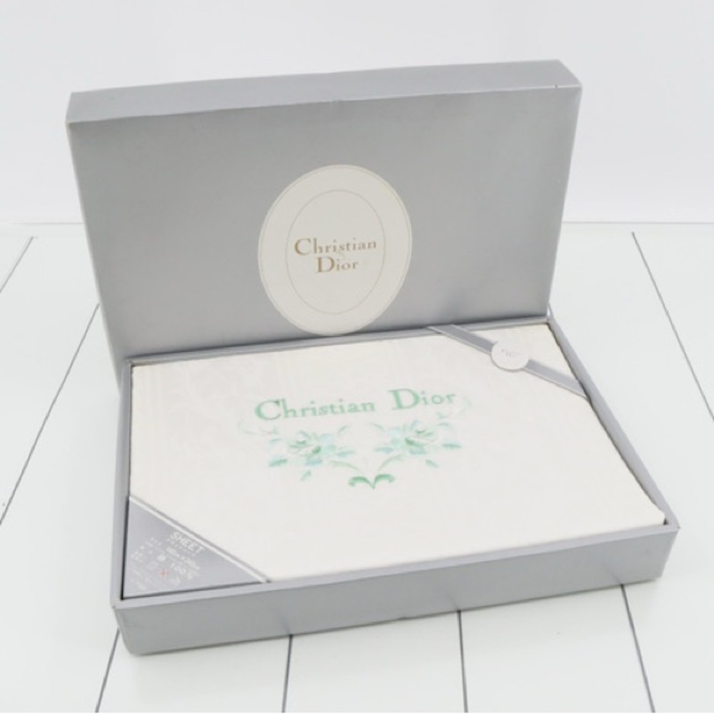 Christian Dior sheet Set